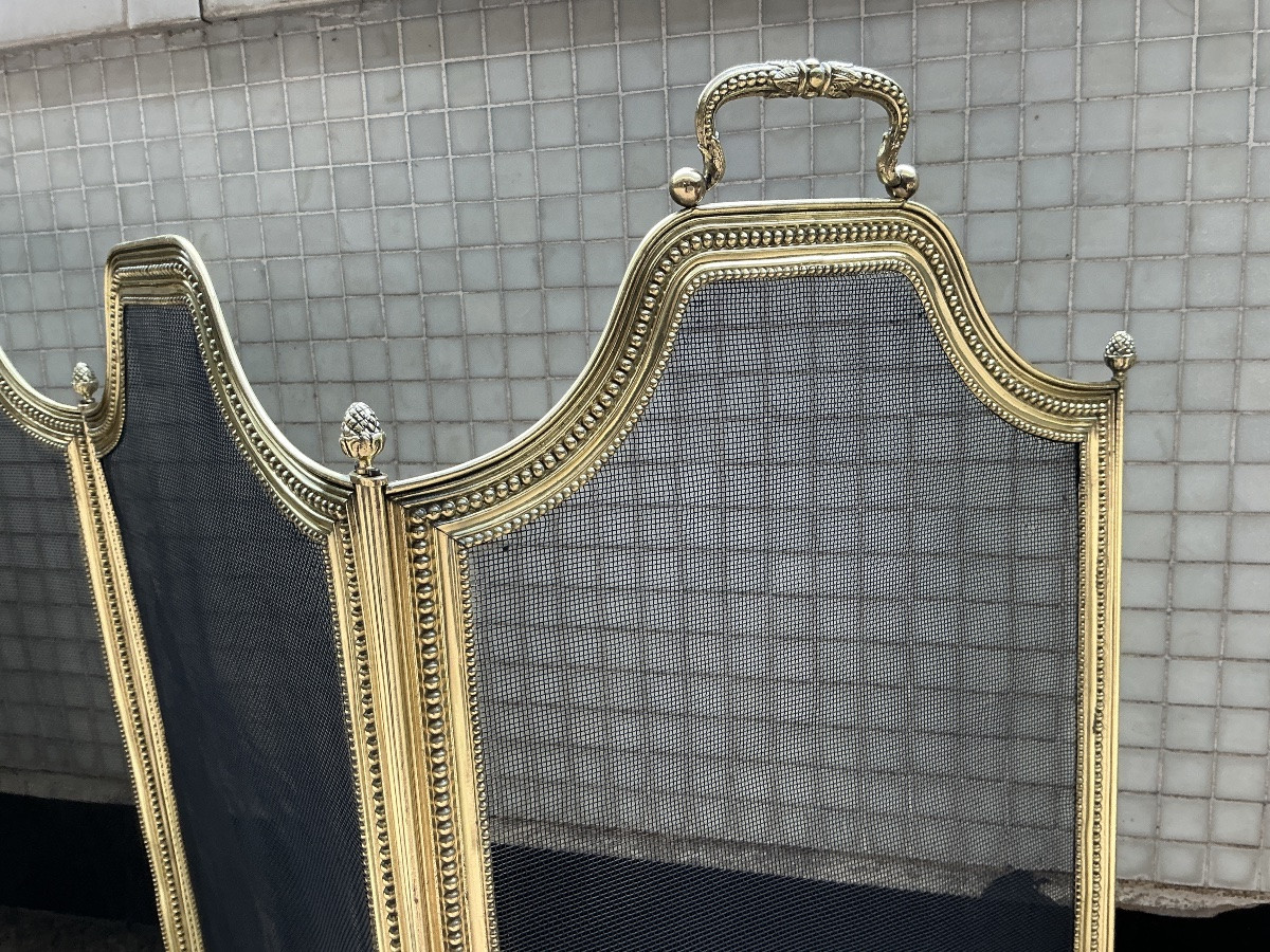 Large pare feu de cheminée ancien en laiton d’époque 19 ème de style Louis XVI -photo-1