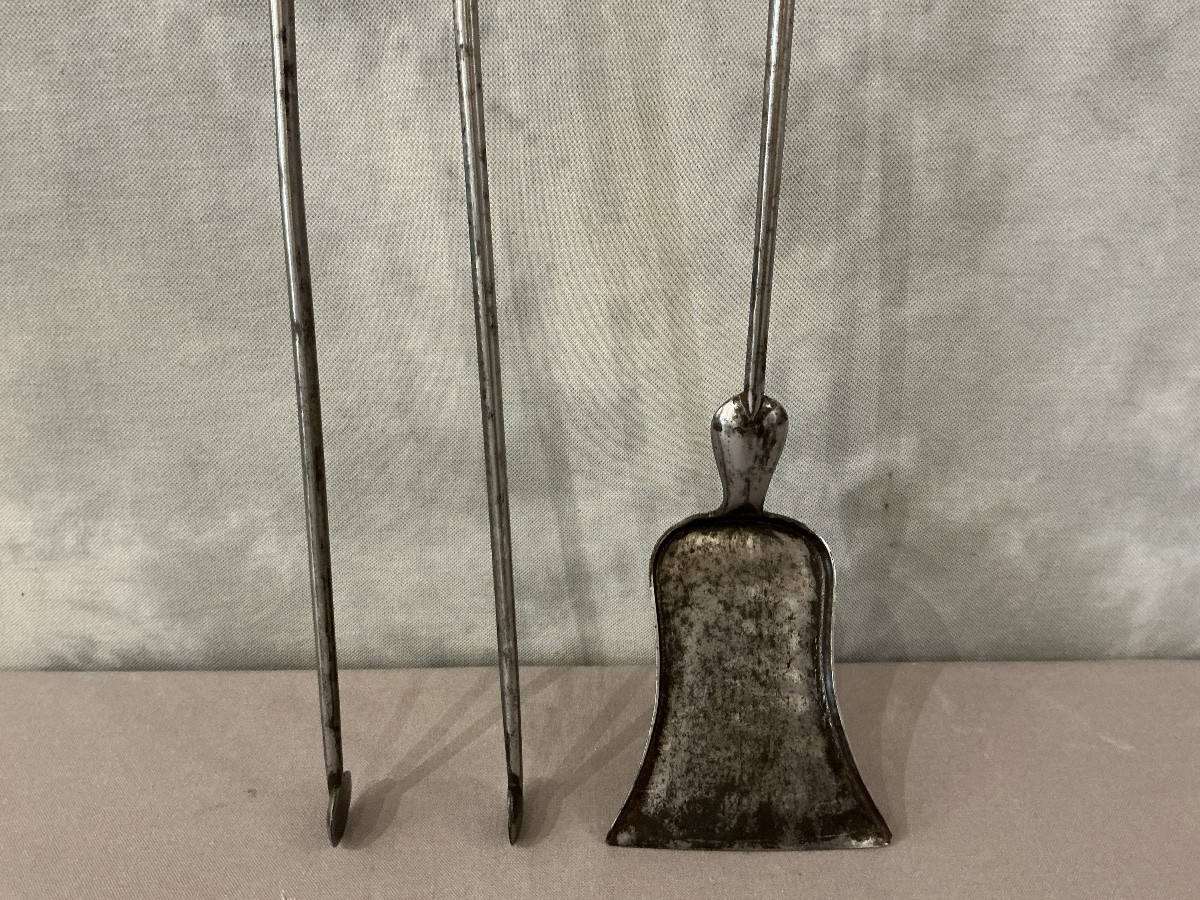Ensemble d’une pelle et d’une pince de cheminée ancienne en fer et bronze d’époque 19 ème -photo-3
