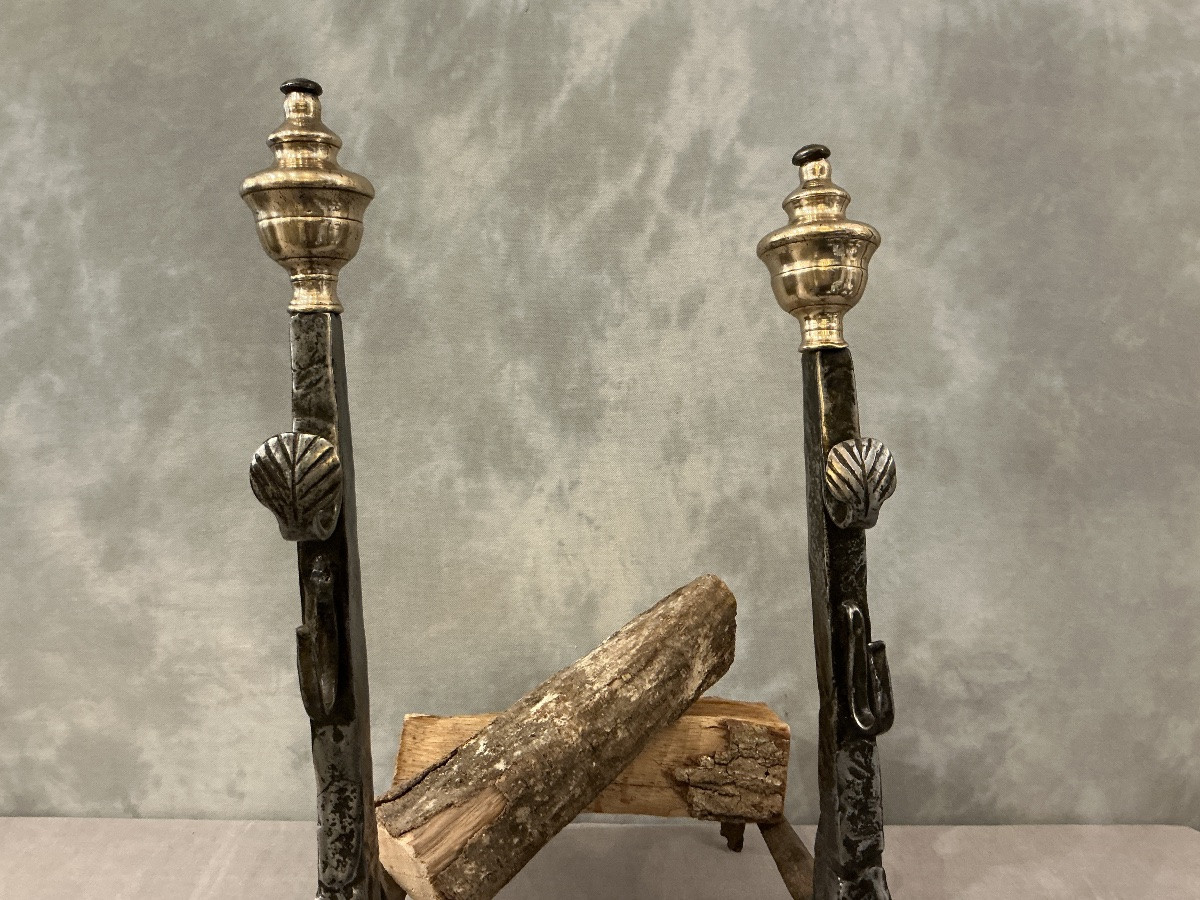 Paire de chenets anciens en fer et laiton d’époque fin 17 ème -photo-2