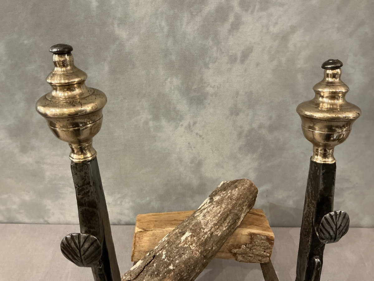 Paire de chenets anciens en fer et laiton d’époque fin 17 ème -photo-4