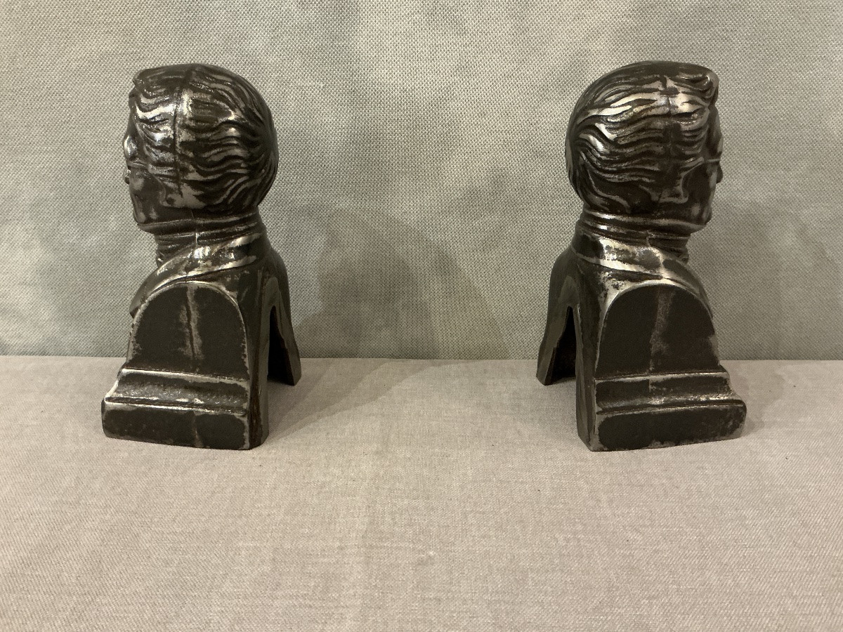 Pair Of Antique Bookends. Made Of 19th-century Cast Iron. -photo-4