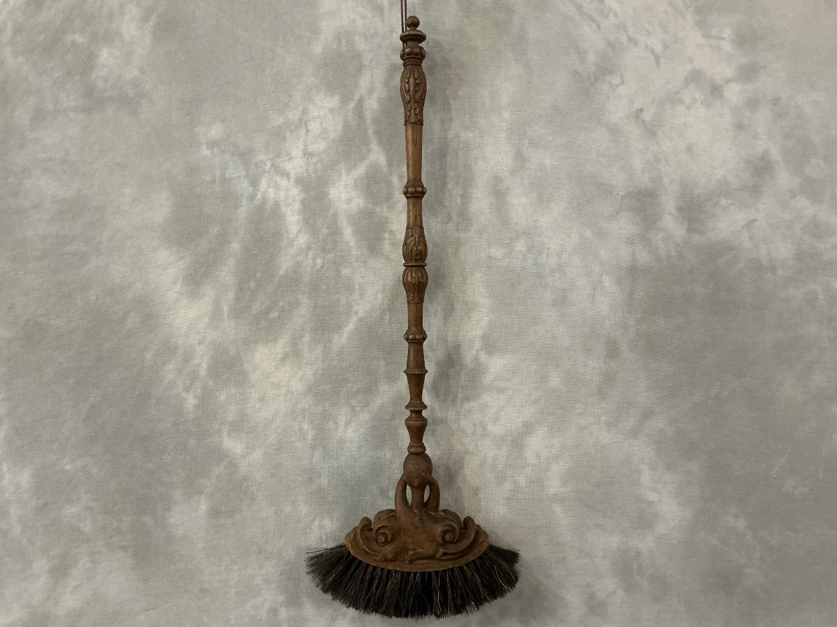 Balayette de cheminée ancienne en chêne sculpté d’époque  19 ème 