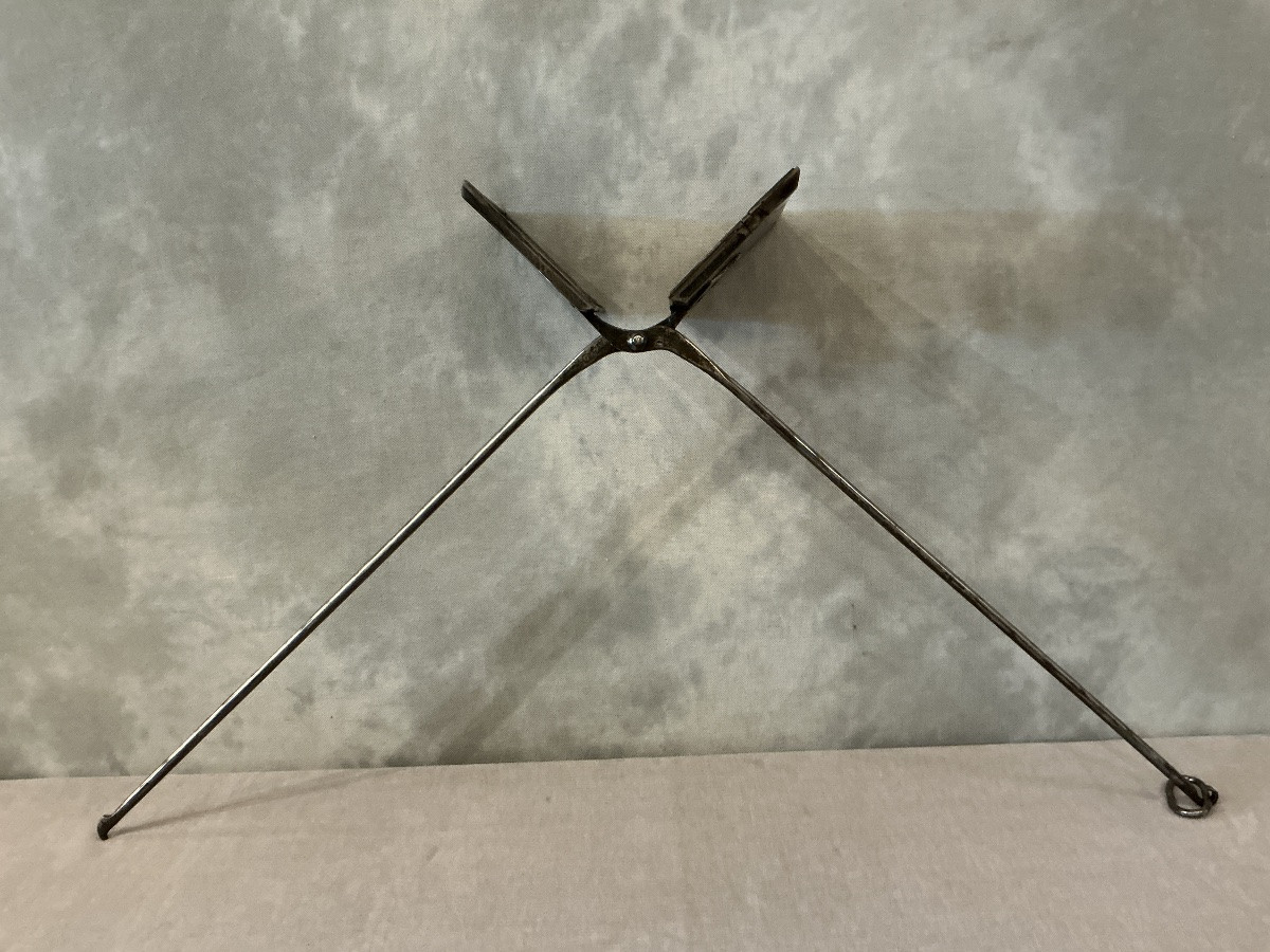 Antique Cast Iron Waffle Iron From The Late 18th Century -photo-2