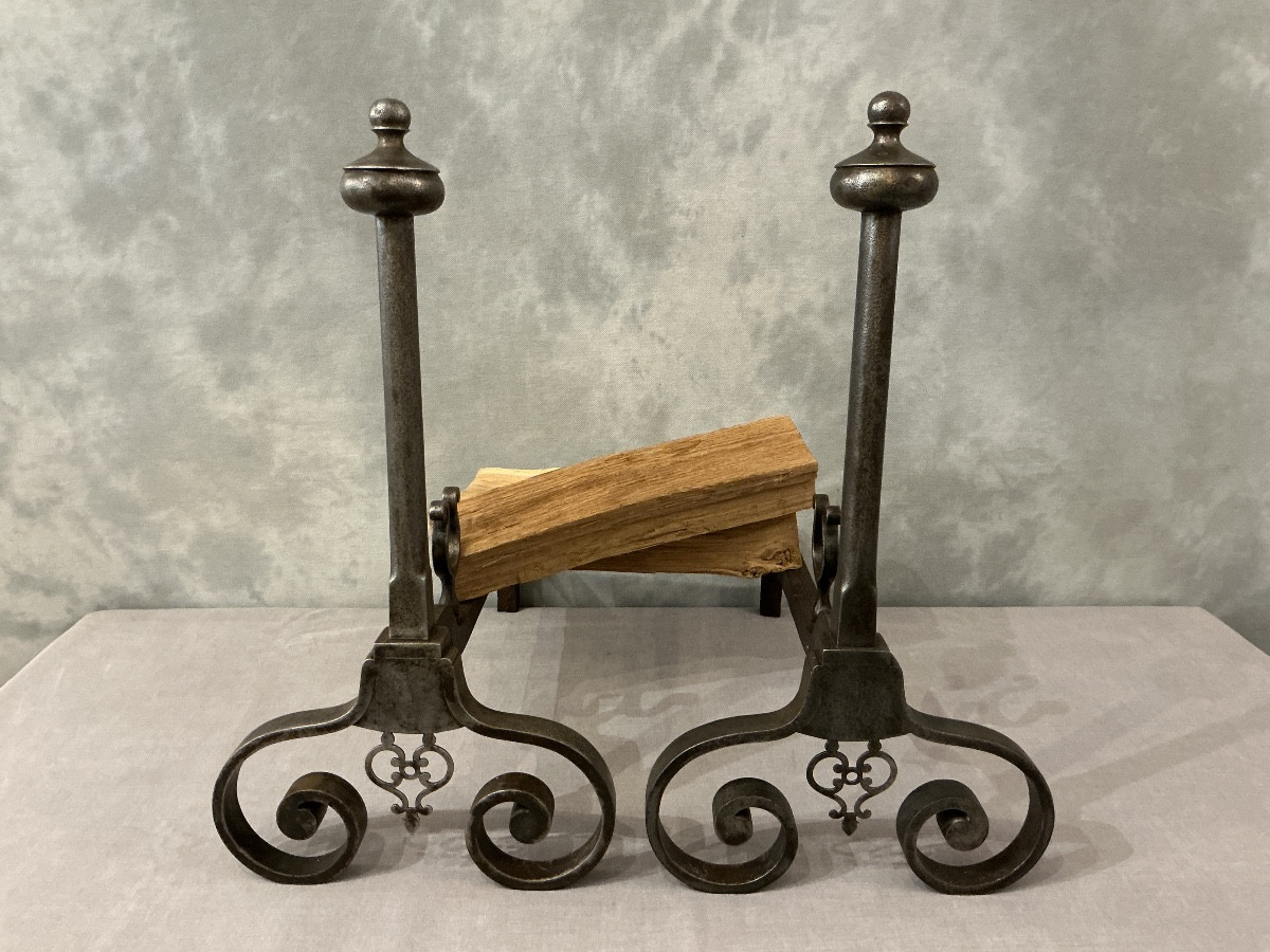 Chenets en fer rustique d’époque fin 18 ème 