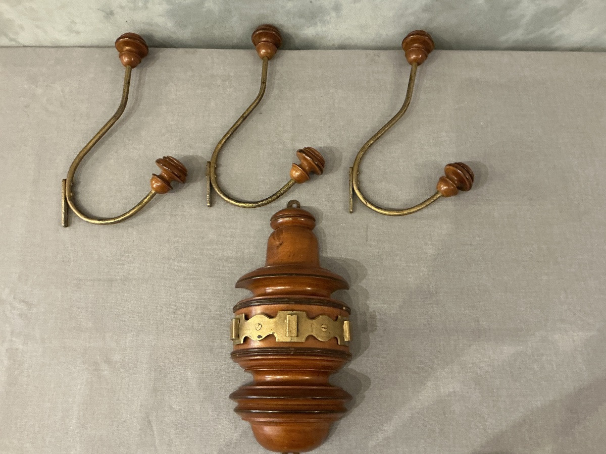Coat Rack, Three Wooden And Gilded Iron Hooks, Circa 1900 -photo-4