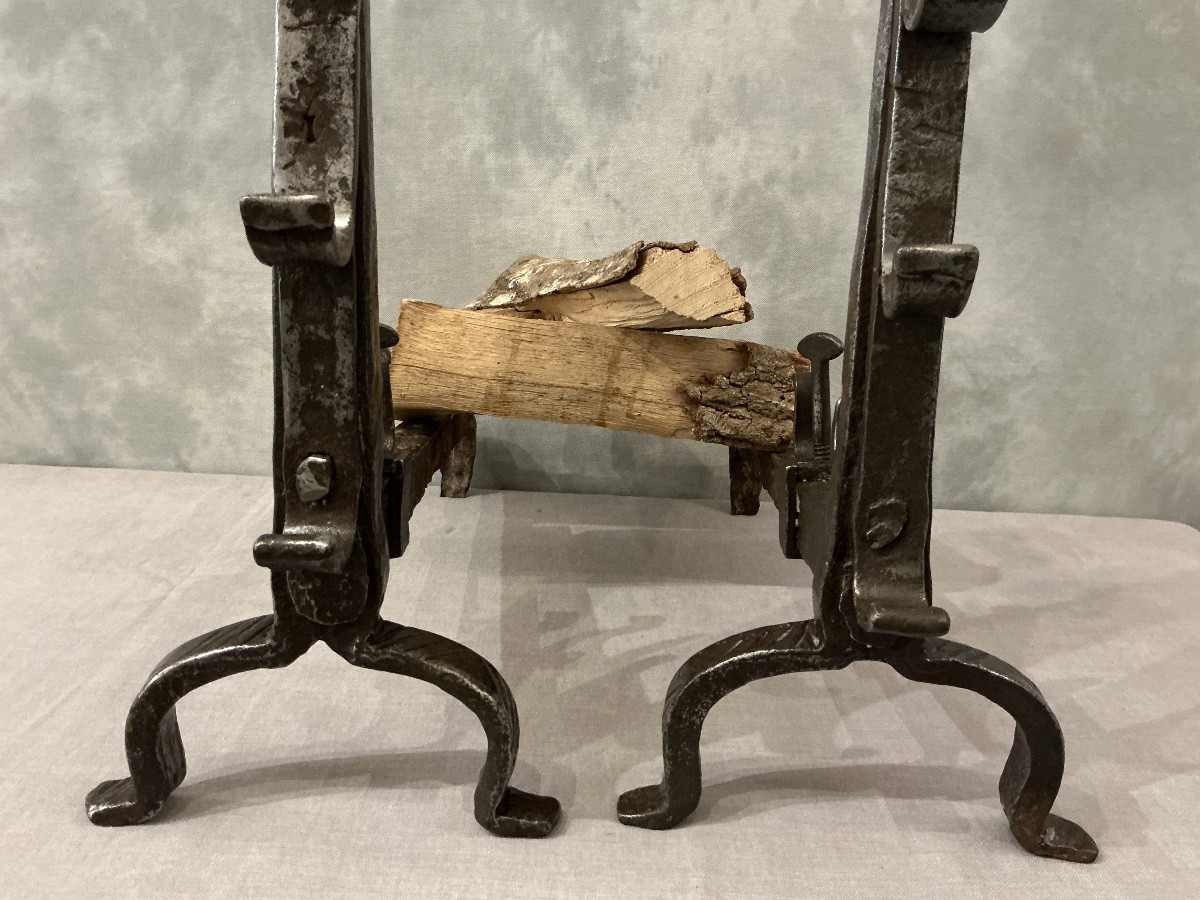 Large Rustic Iron Andirons From The 17th Century, Decorated With Shells. -photo-3
