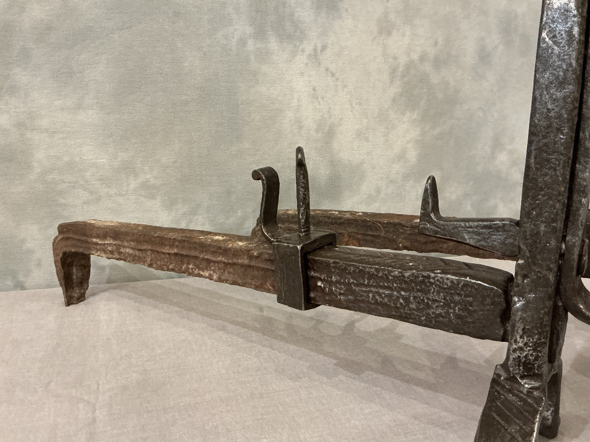 Large Rustic Iron Andirons From The 17th Century, Decorated With Shells. -photo-3