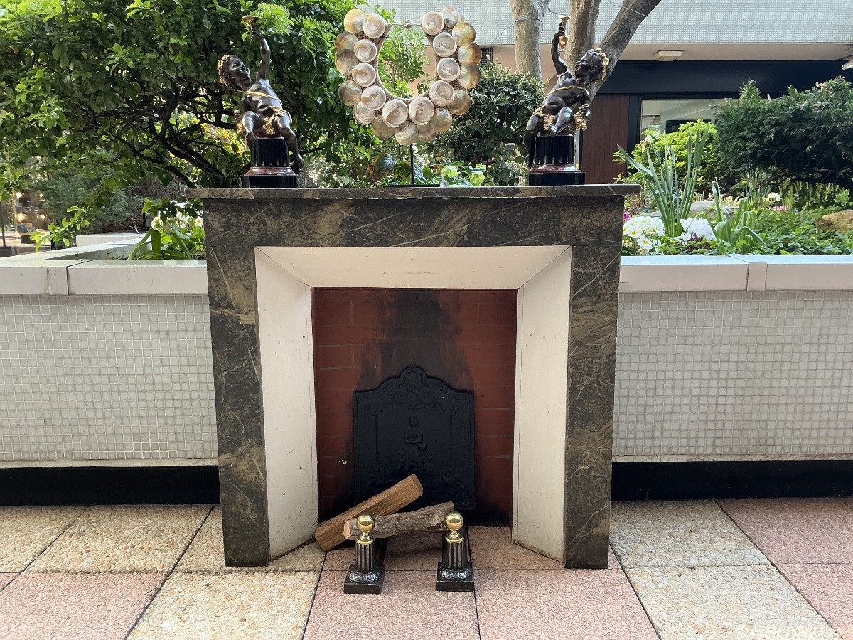 Cheminée décorative en bois peint façon faux marbre d’époque fin 19 ème -photo-1