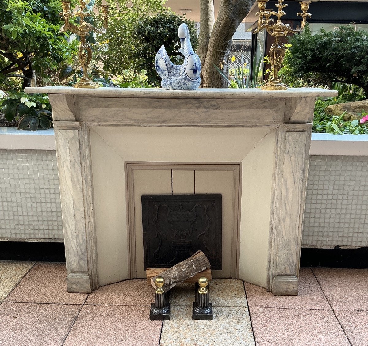 Cheminée décorative en bois peint façon faux marbre fin 19 ème 