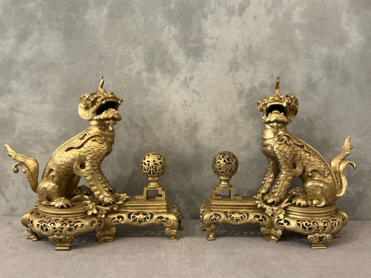 Paire de chenets chiens fô en bronze dorés d’époque 19ème 