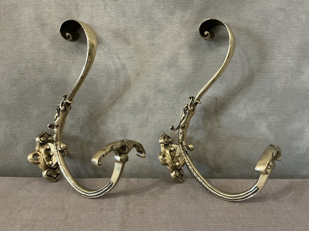 19th-century Louis XVI-style Bronze Coat Hooks And Coat Racks 