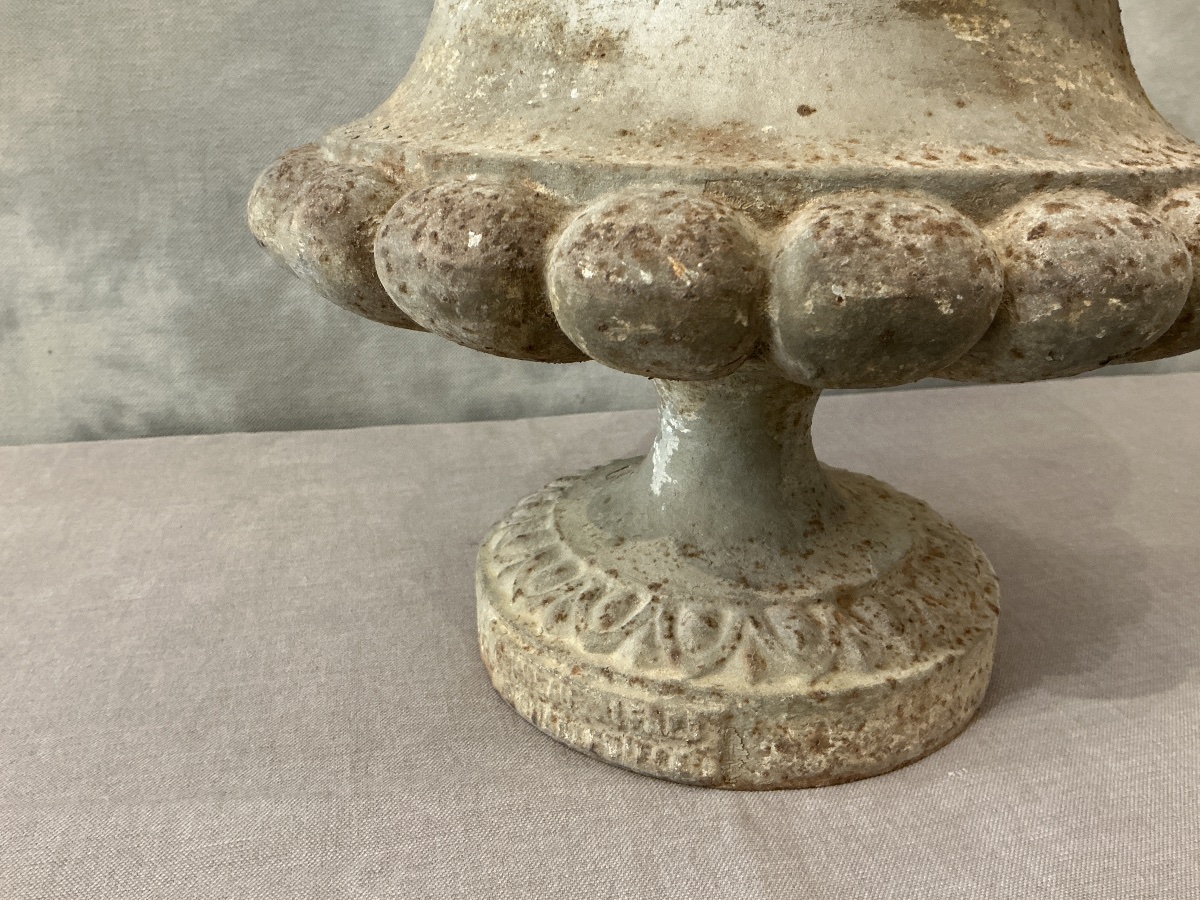 Round Cast-iron Garden Vase From The Late 19th Century -photo-4