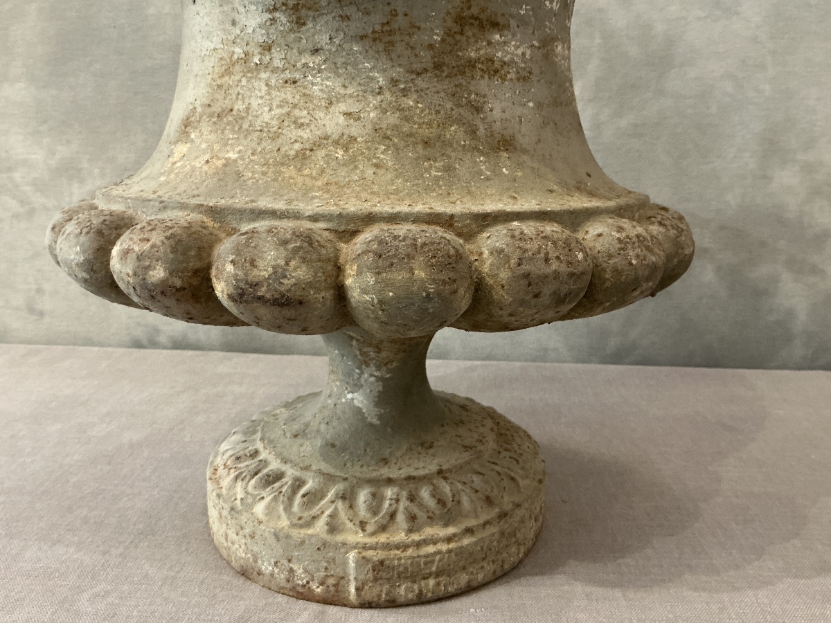 Round Cast-iron Garden Vase From The Late 19th Century -photo-2