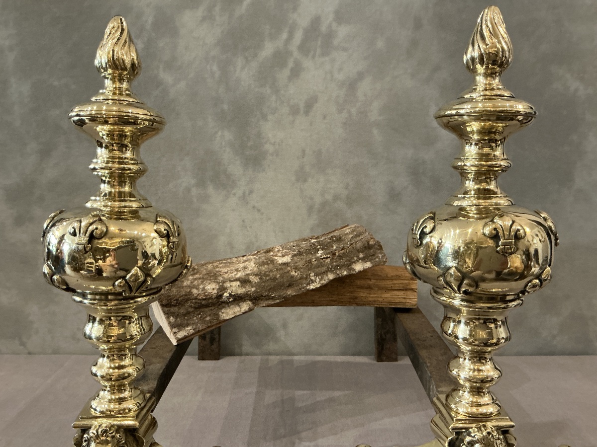Beaux chenets  anciens en laiton d’époque 19 ème fleurs de lys -photo-1