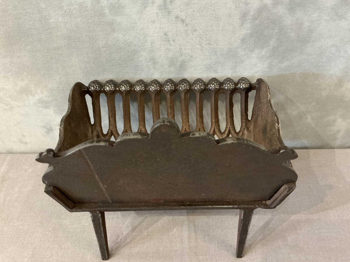 Small Cast-iron Charcoal Grill From The Late 19th Century -photo-3