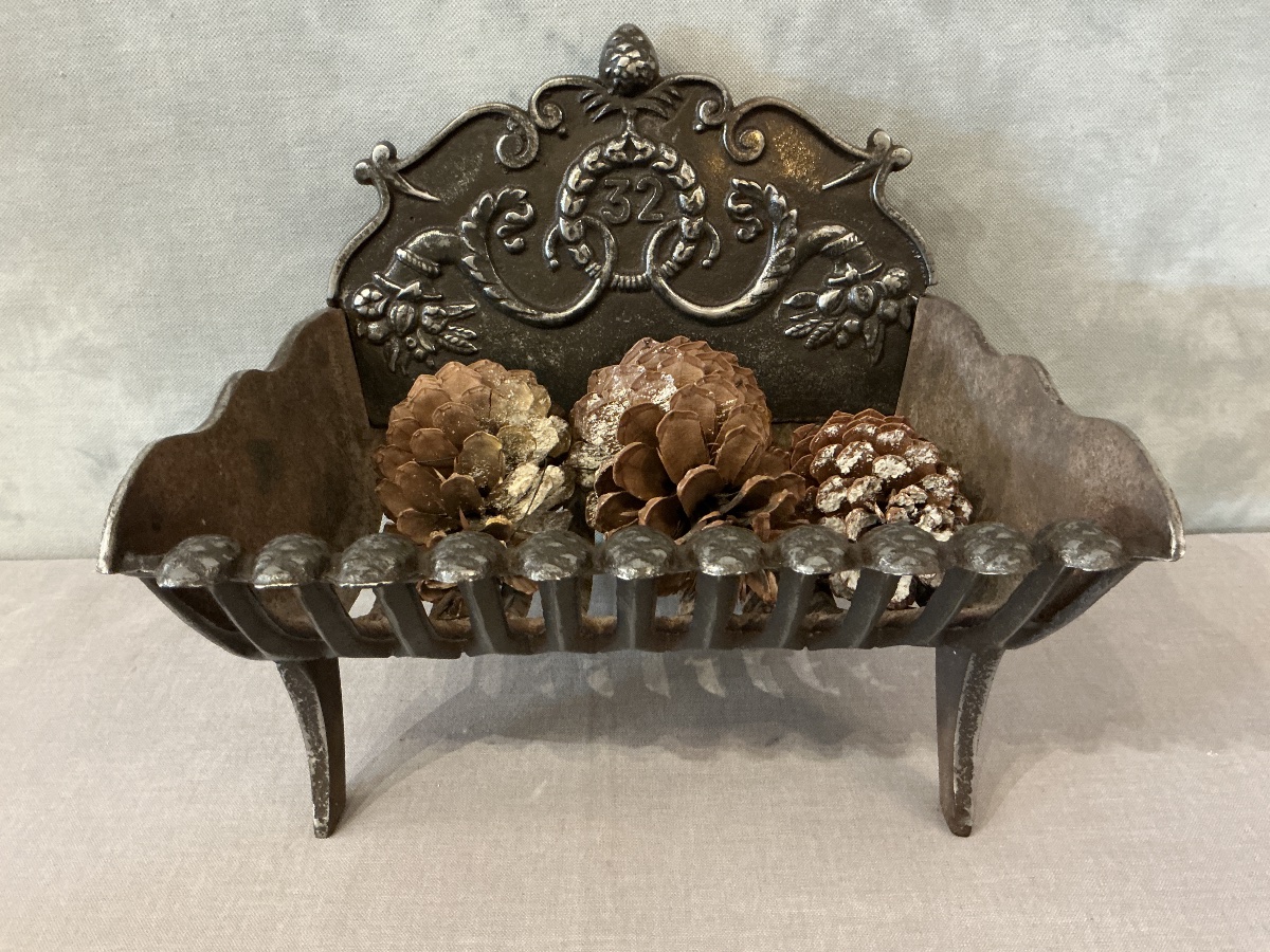 Small Cast-iron Charcoal Grill From The Late 19th Century 