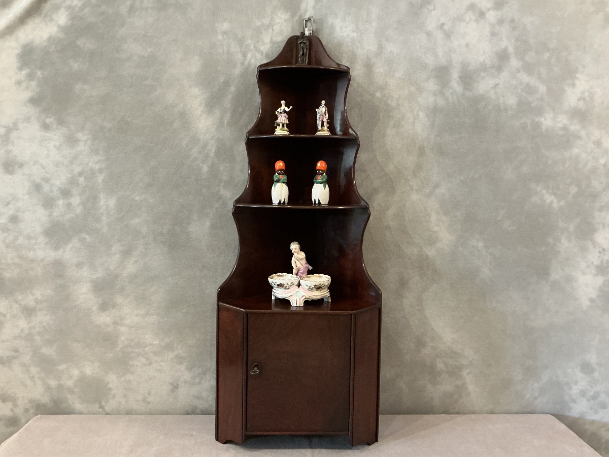 Petite étagère de coin en acajou d’époque 19 ème 