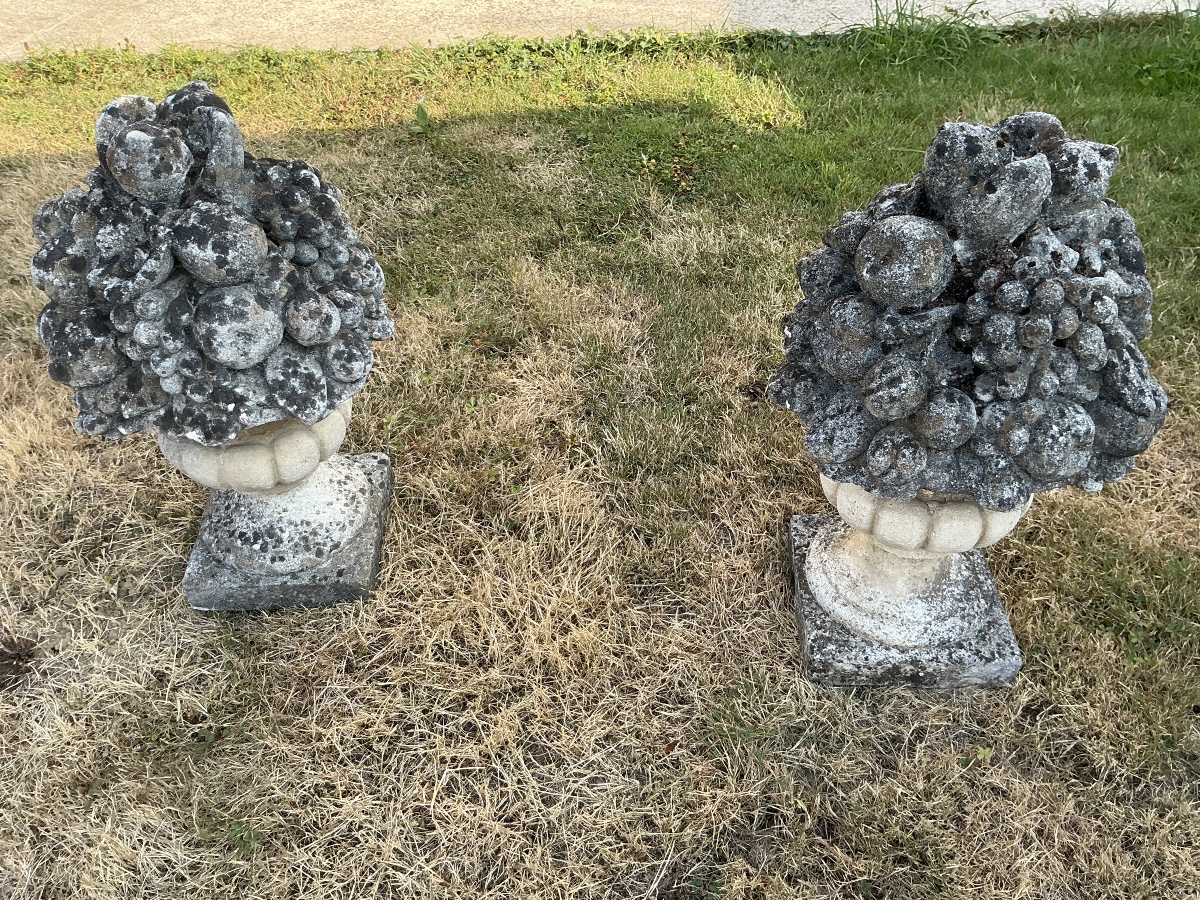 Pair Of Bouquets Made Of Reconstituted Stone, Garden Ornaments, 20th Century 