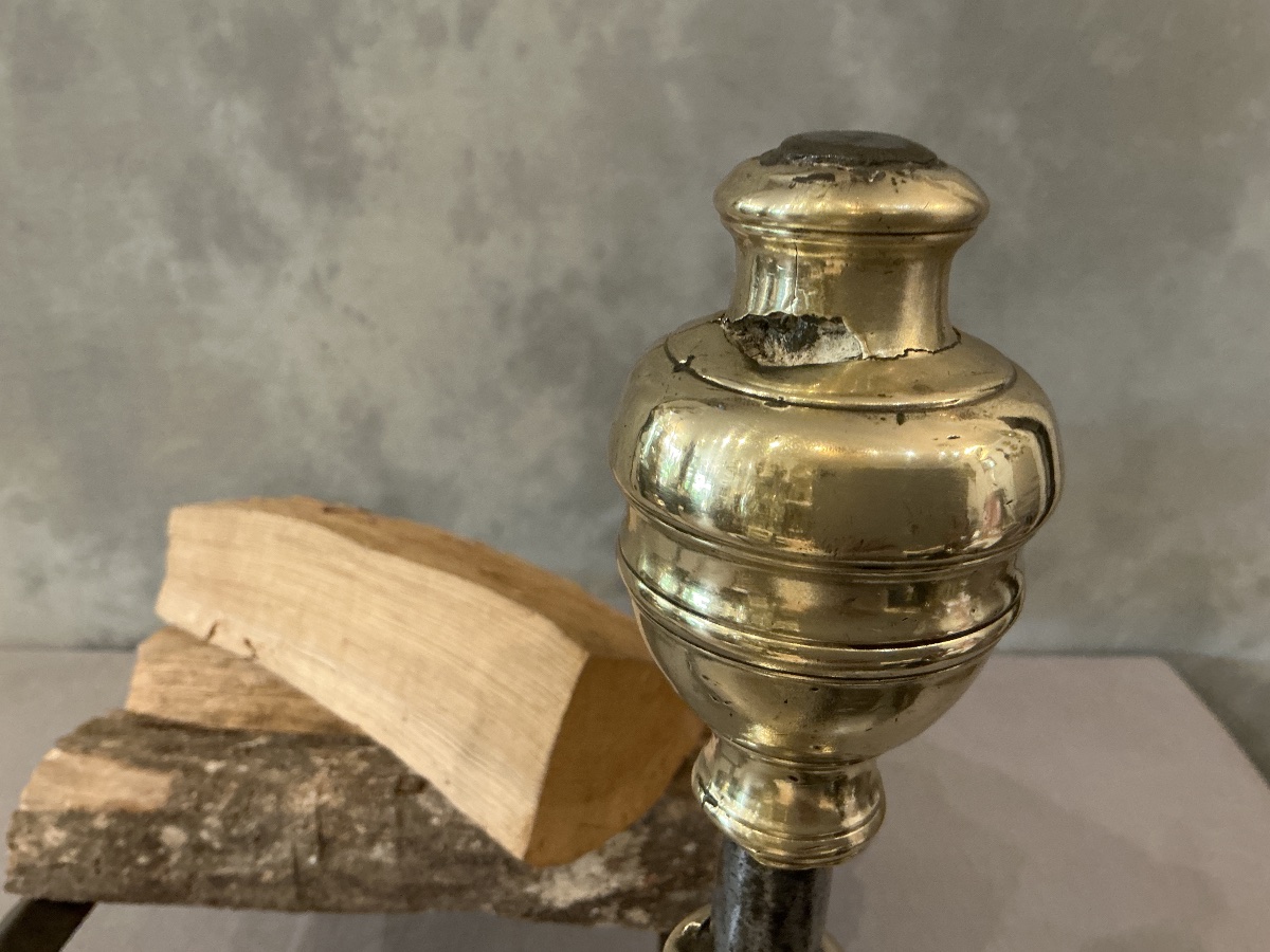 Paire de chenets anciens en fer et laiton d’époque 17 ème -photo-2
