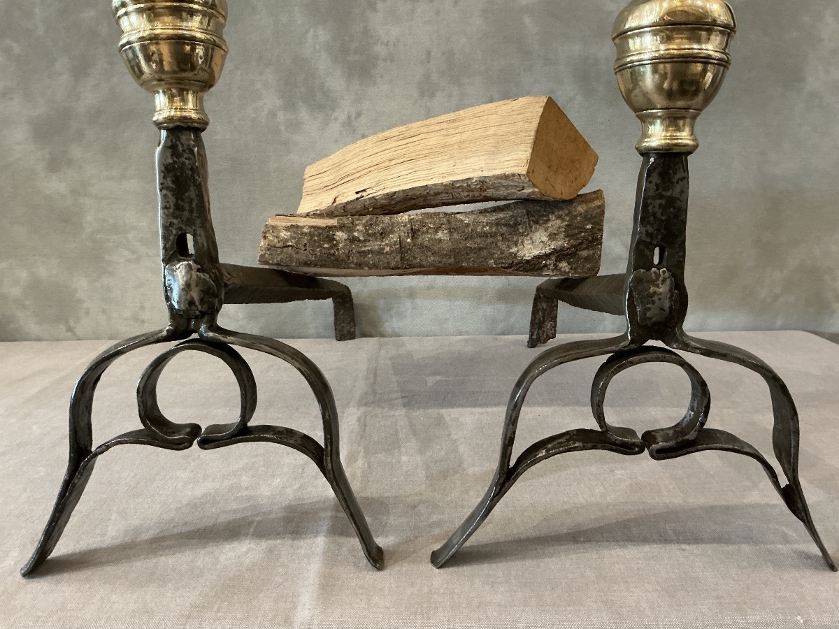 Paire de chenets anciens en fer et laiton d’époque 17 ème -photo-3