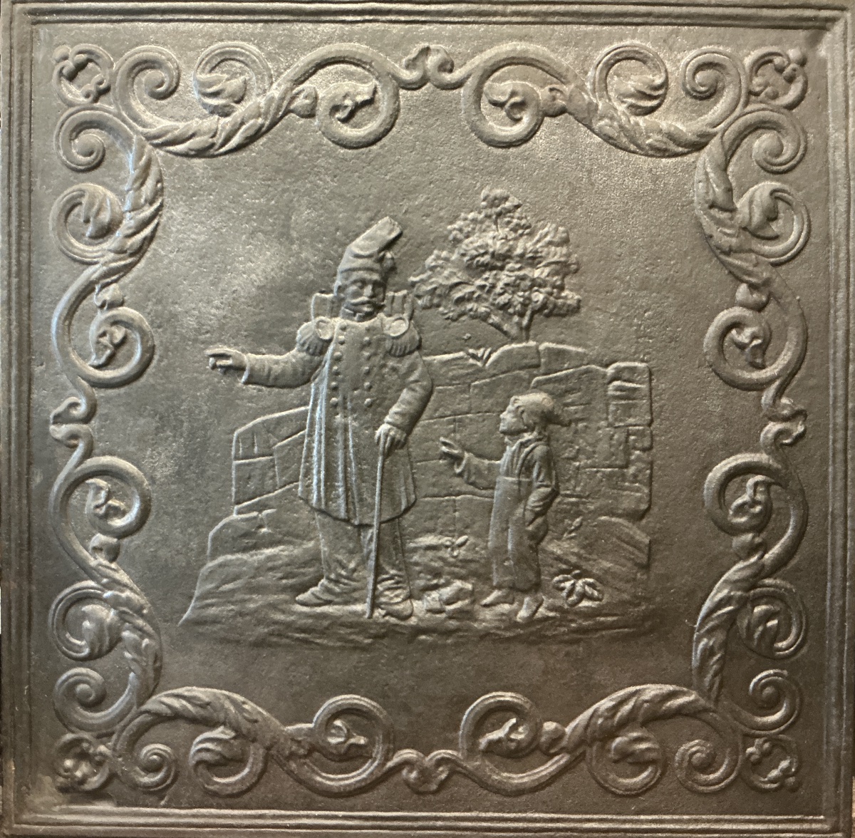 Large 19th-century Cast-iron Mantelpiece. -photo-3