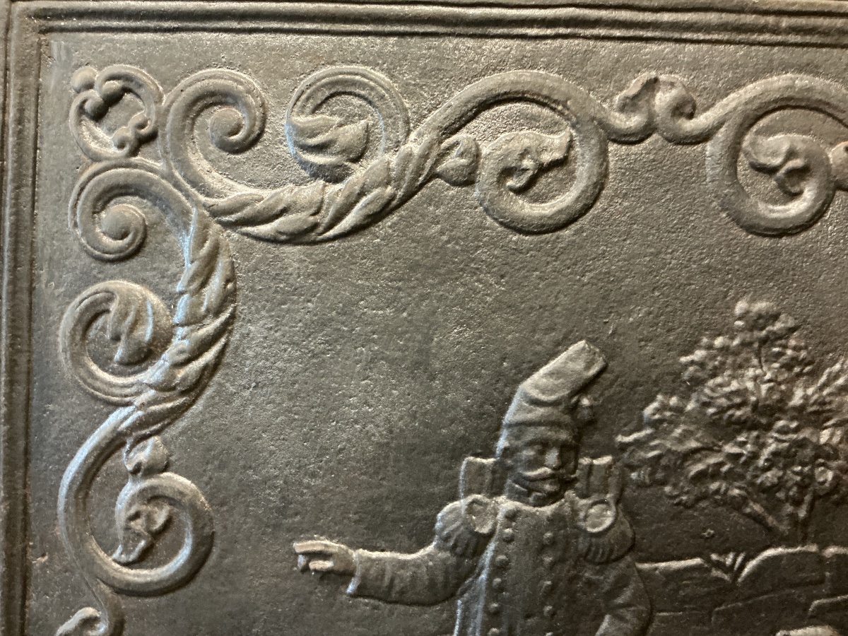 Large 19th-century Cast-iron Mantelpiece. -photo-2