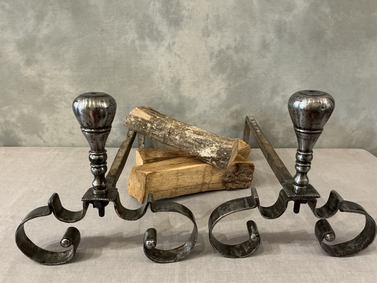 Paire de chenets anciens en fer forgé d’époque 18 ème -photo-3