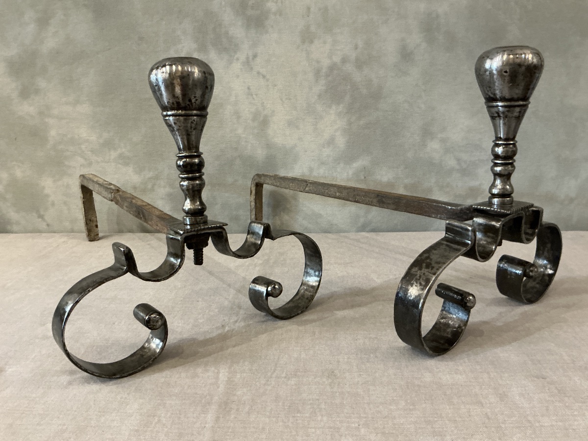 Paire de chenets anciens en fer forgé d’époque 18 ème -photo-2