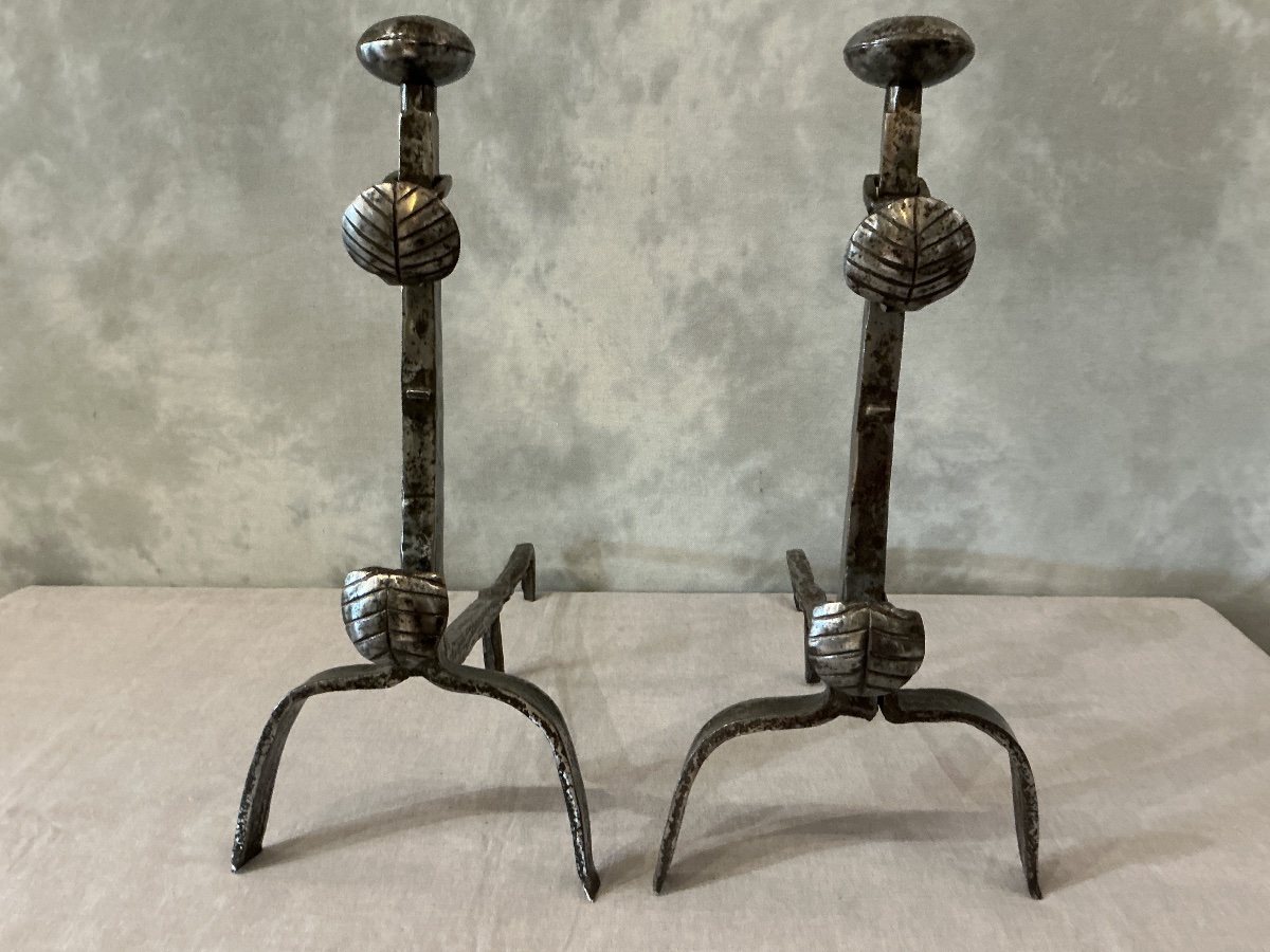 Paire de chenets anciens en fer forgé d’époque 18 ème -photo-2