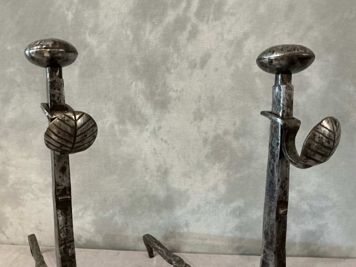 Paire de chenets anciens en fer forgé d’époque 18 ème -photo-3