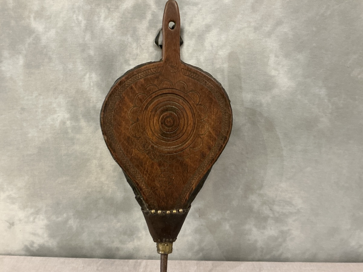 Antique Chimney Bell Made Of Rustic Wood From The 18th Century -photo-2