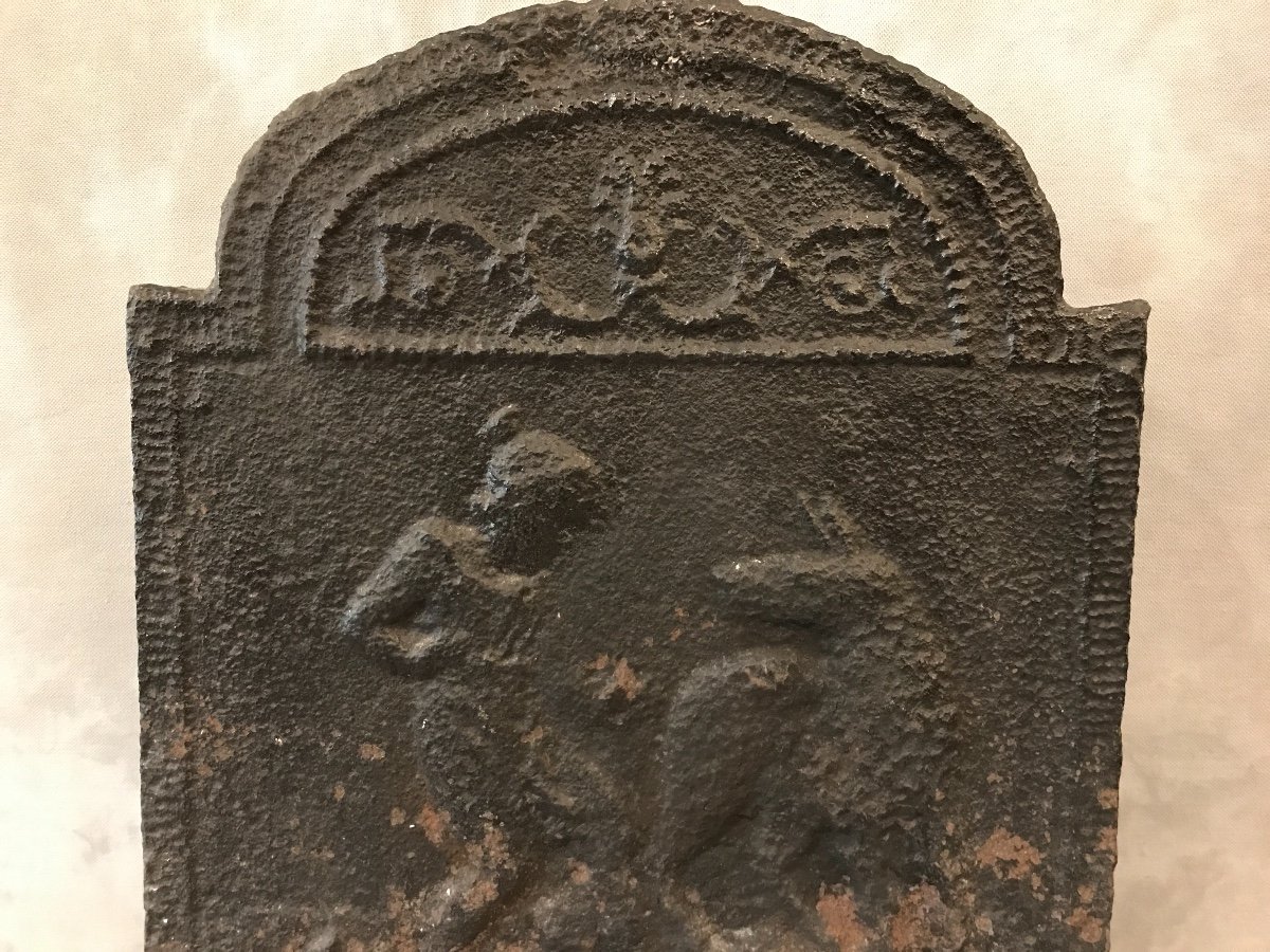 Petite Plaque De Cheminée En Fonte Ancienne D’époque 18ème-photo-3