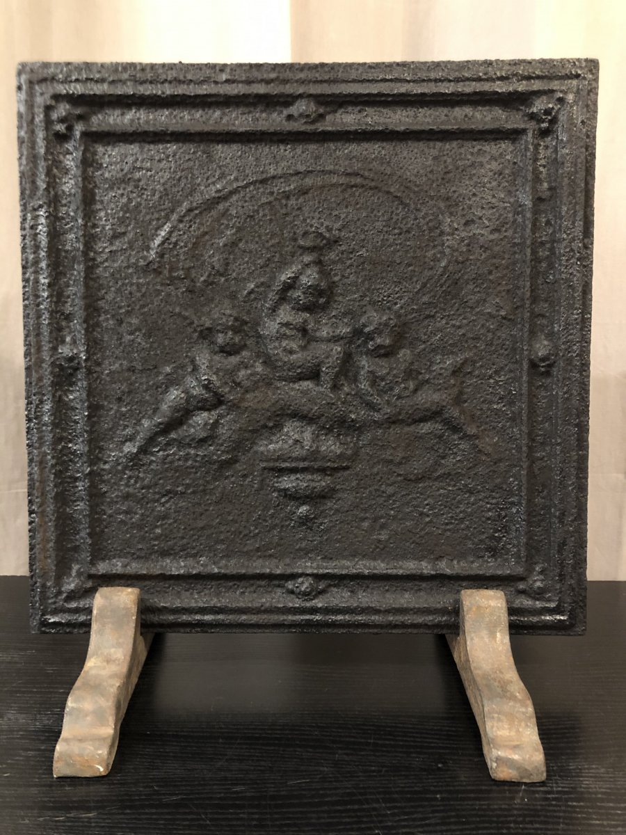 Plaque De Cheminée Ancienne En Fonte D’époque 18ème