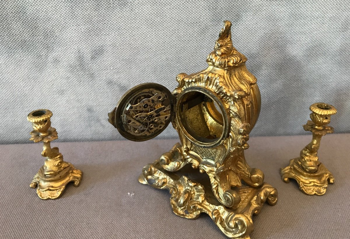 Petite Pendulette Avec Deux Bougeoirs En Bronze Doré D’époque 19ème -photo-5