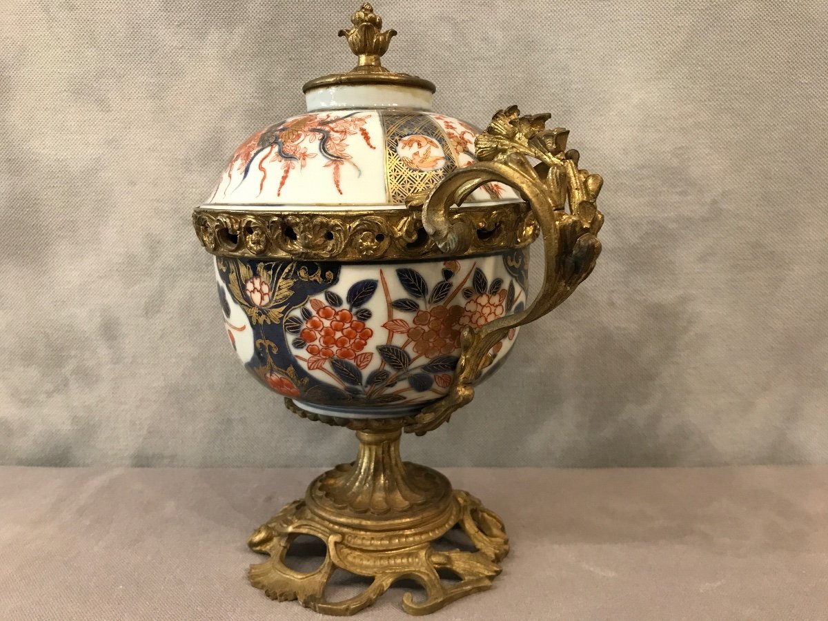Pot Covered In Imaris On A 19th Century Gilt Bronze Frame-photo-2