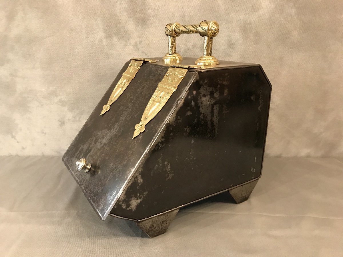Charcoal Bucket (wood Reserve) In Iron And Brass From The 19th Time-photo-4
