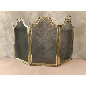 Antique Fireplace Screen In Polished Brass From The 19th Century In The Louis XVI Style