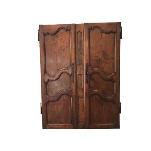 Paire de portes anciennes en bois fruitier d’époque fin 18 ème 