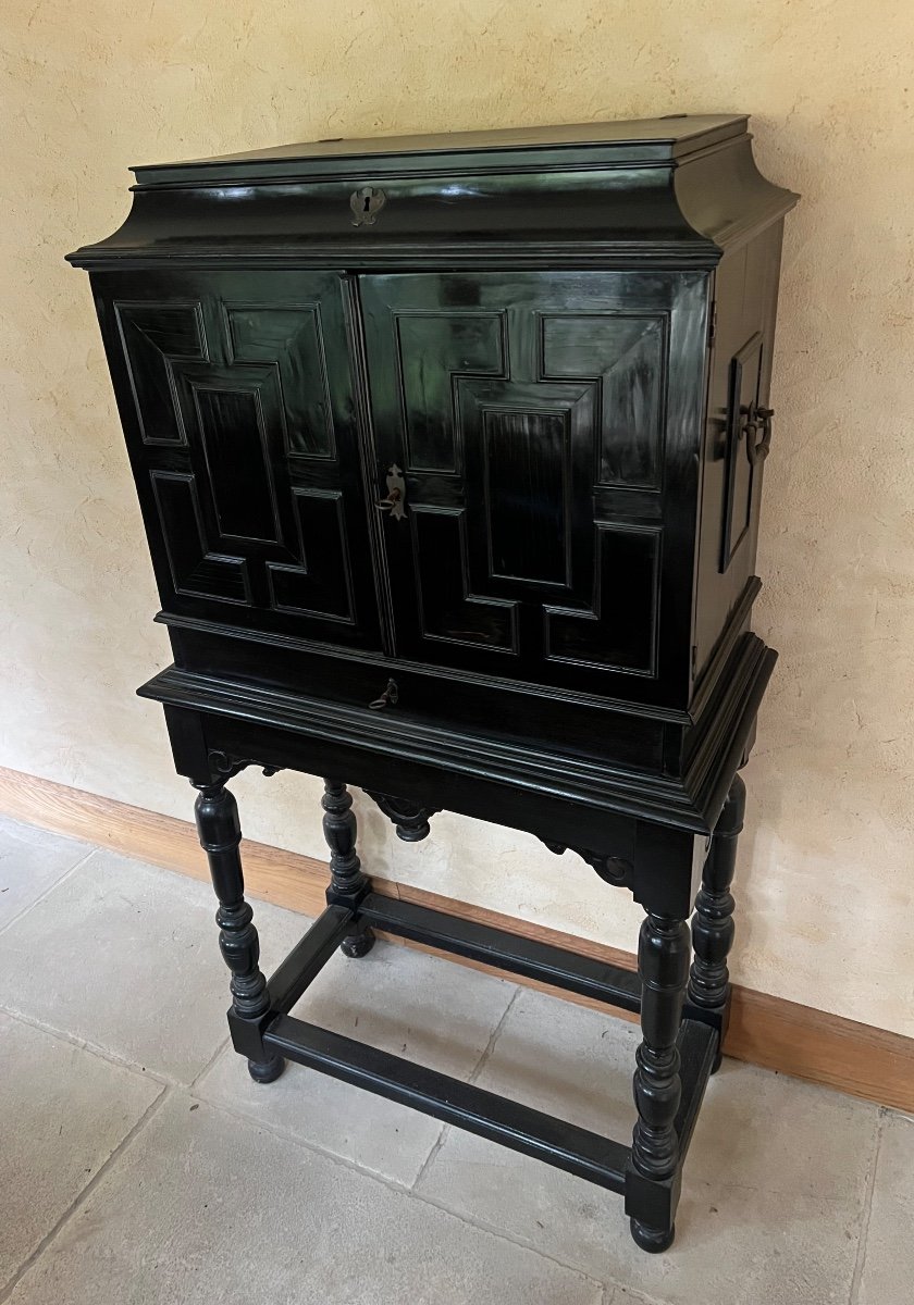 Cabinet In Ebony Veneer And Ivory Fillets