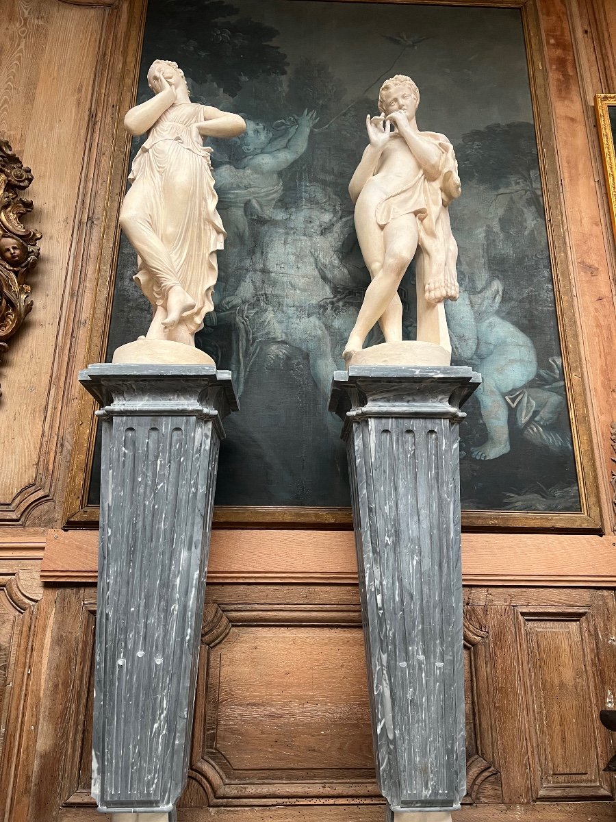Sculpture En Platre De Venus Et Le Flûtiste -photo-1