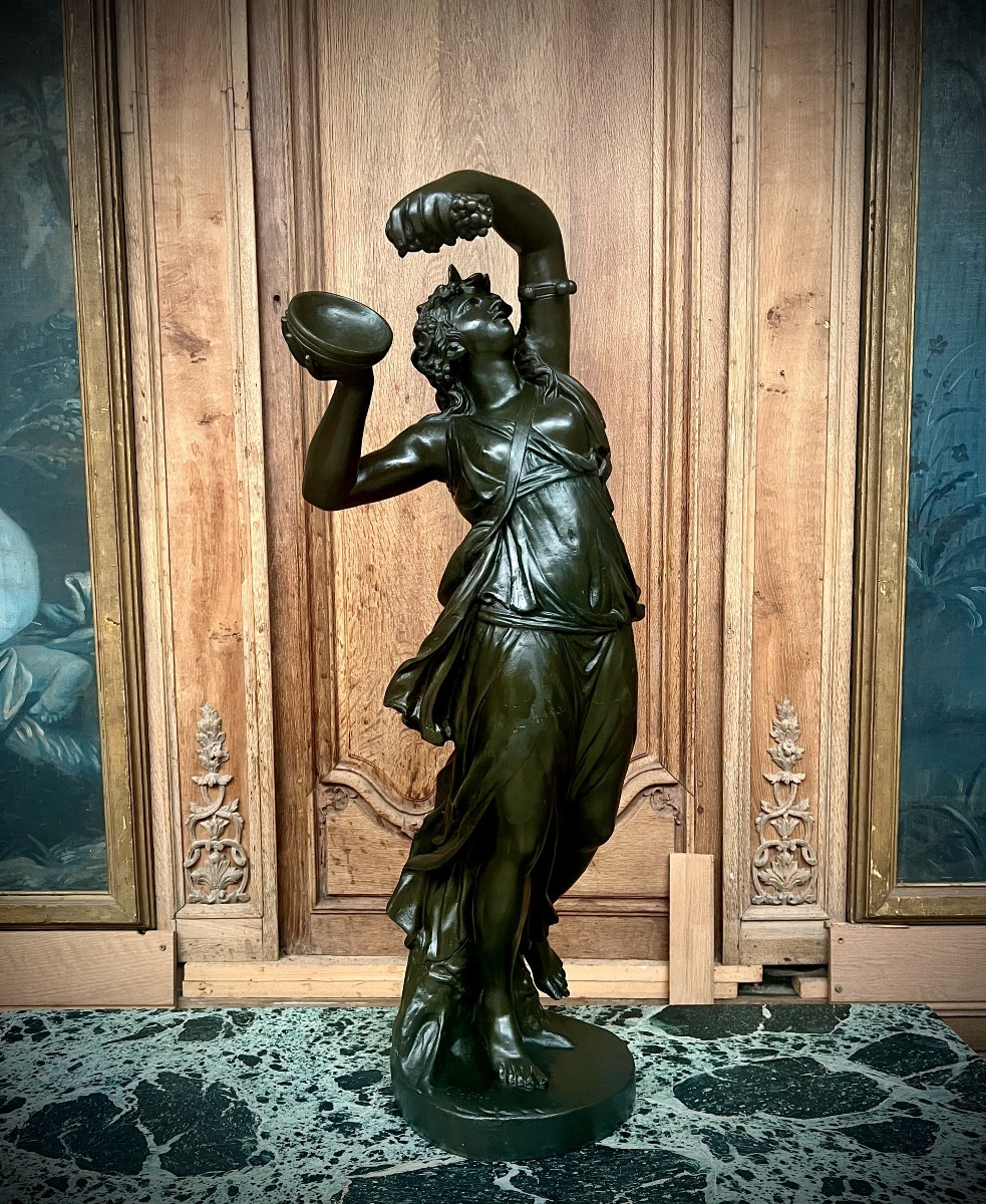 Bronze Bacchante dansant 