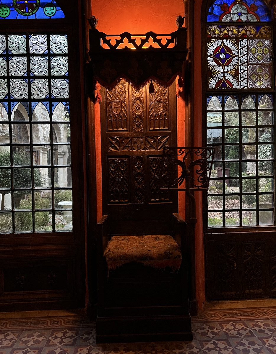 16th Century Cathedral Or Throne 