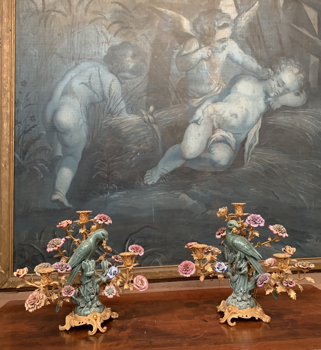 Paire de candélabres en porcelaine polychrome et bronze doré-photo-8