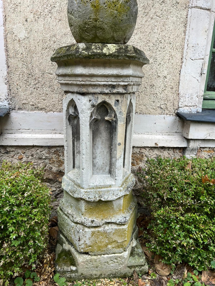 Socle / piédestal en pierre sculptée d’époque XVIIIe siècle-photo-6