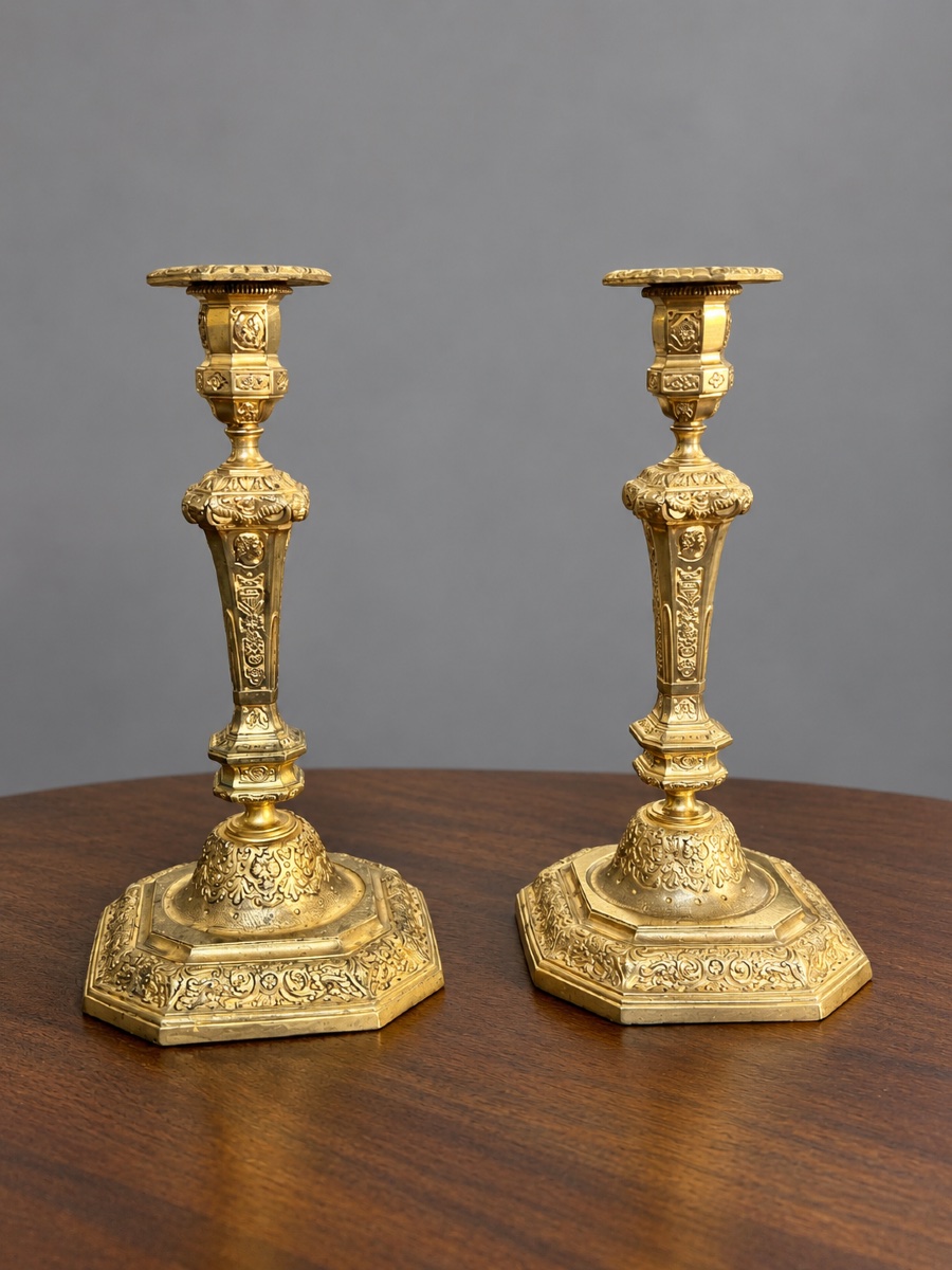 BOUGEOIRS DE STYLE REGENCE EN BRONZE DORE -photo-2
