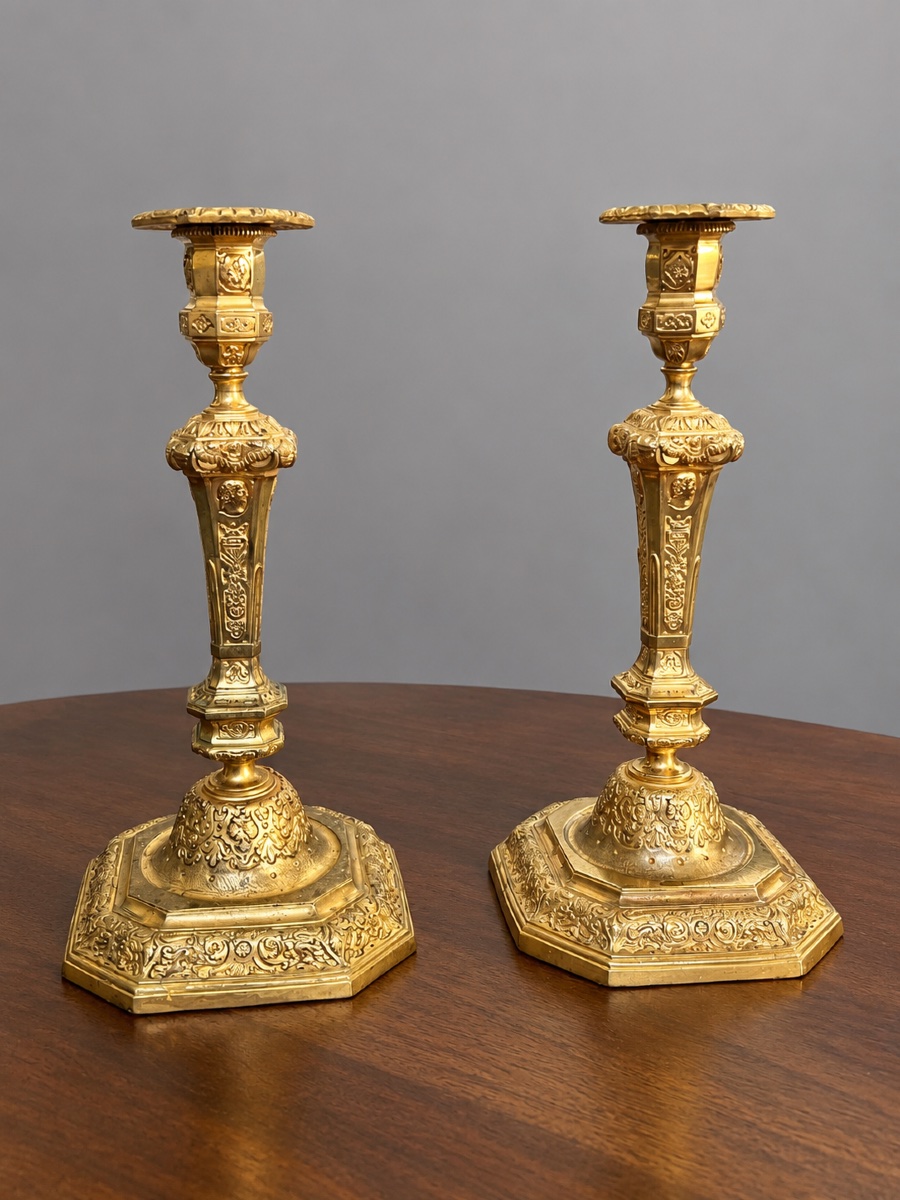 BOUGEOIRS DE STYLE REGENCE EN BRONZE DORE -photo-3