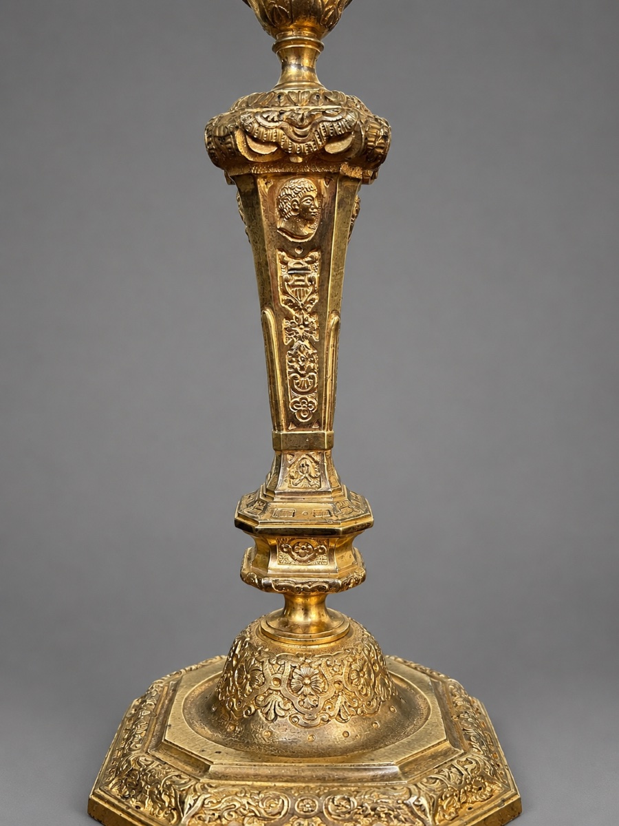 Regence-style Candlesticks In Gilded Bronze -photo-1