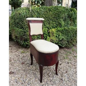 18th Century Bidet In Walnut