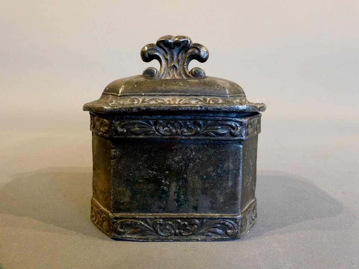 18th Century Lead Tobacco Jar -photo-2