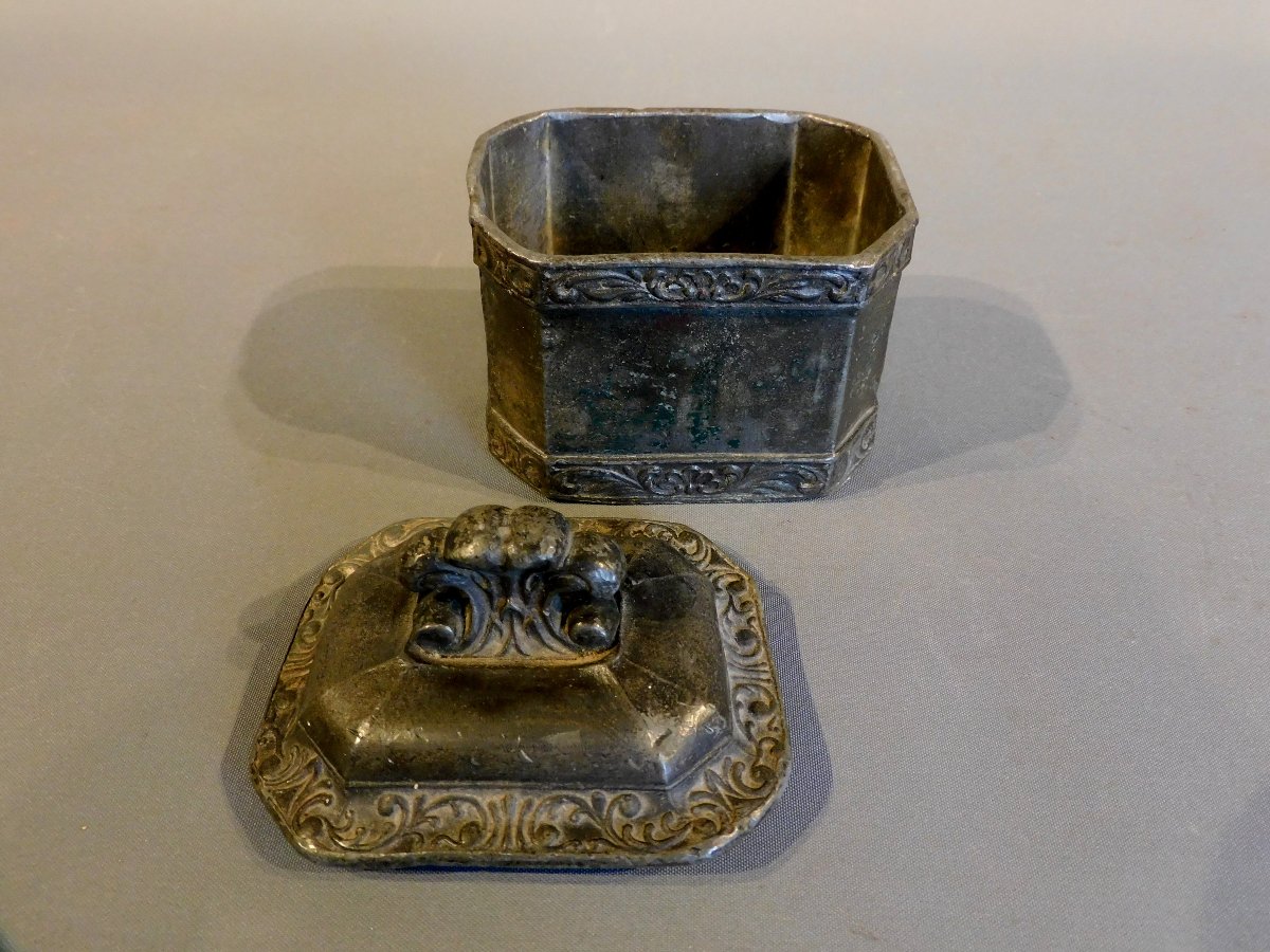 18th Century Lead Tobacco Jar -photo-4
